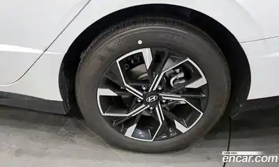 Hyundai Sonata 2025 2.0 Автомат в Москве № 529379, миниатюра 5