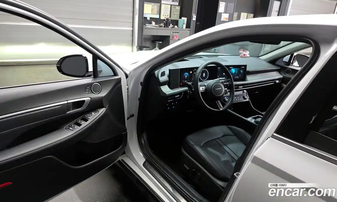 Hyundai Sonata 2025 2.0 Автомат в Москве № 529379, фото 10