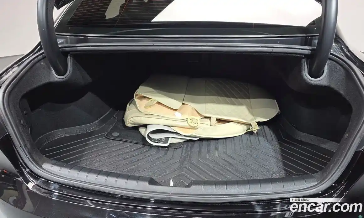 Hyundai Grandeur 2023 2.5 Автомат в Москве № 530783, фото 19