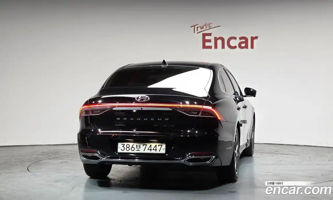 Hyundai Grandeur 2023 2.5 Автомат в Москве № 530783, фото 3