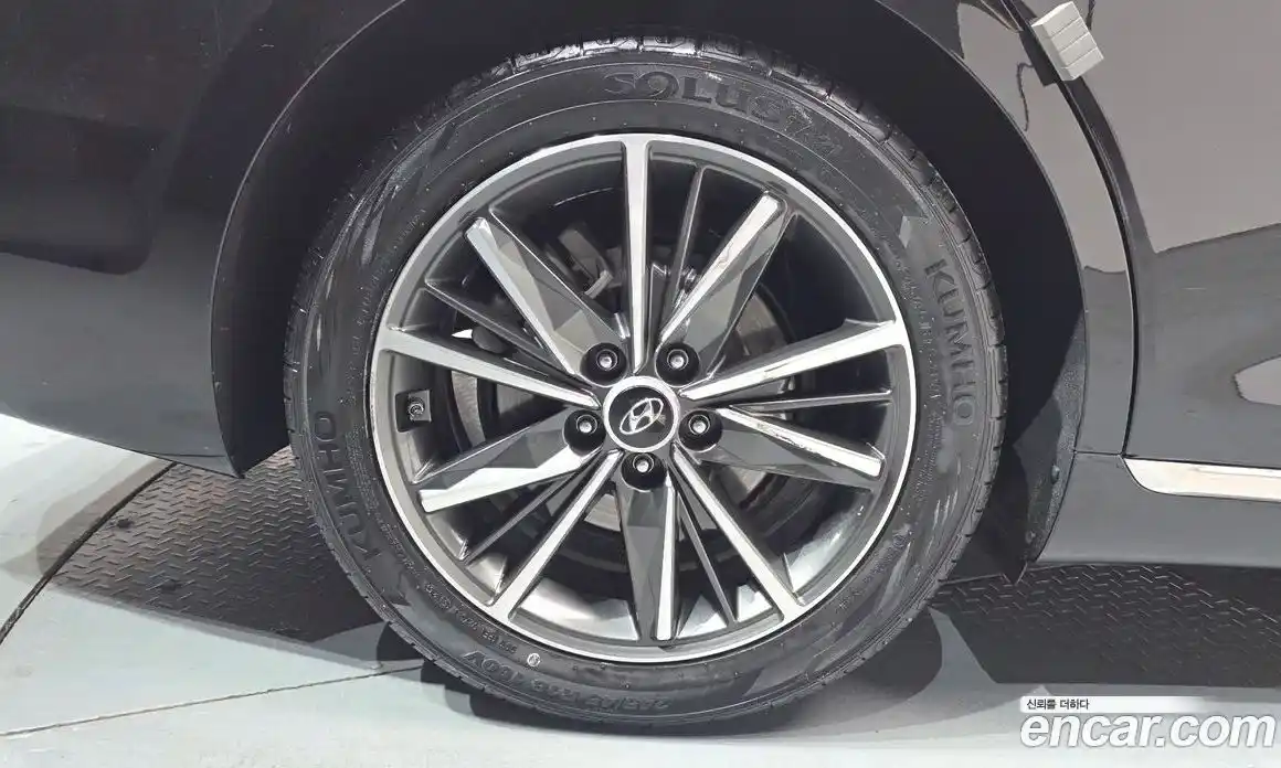 Hyundai Grandeur 2023 2.5 Автомат в Москве № 530783, фото 4