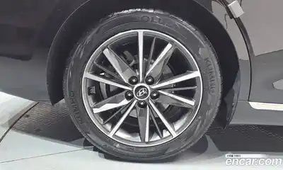 Hyundai Grandeur 2023 2.5 Автомат в Москве № 530783, миниатюра 4