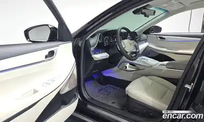 Hyundai Grandeur 2023 2.5 Автомат в Москве № 530783, миниатюра 9