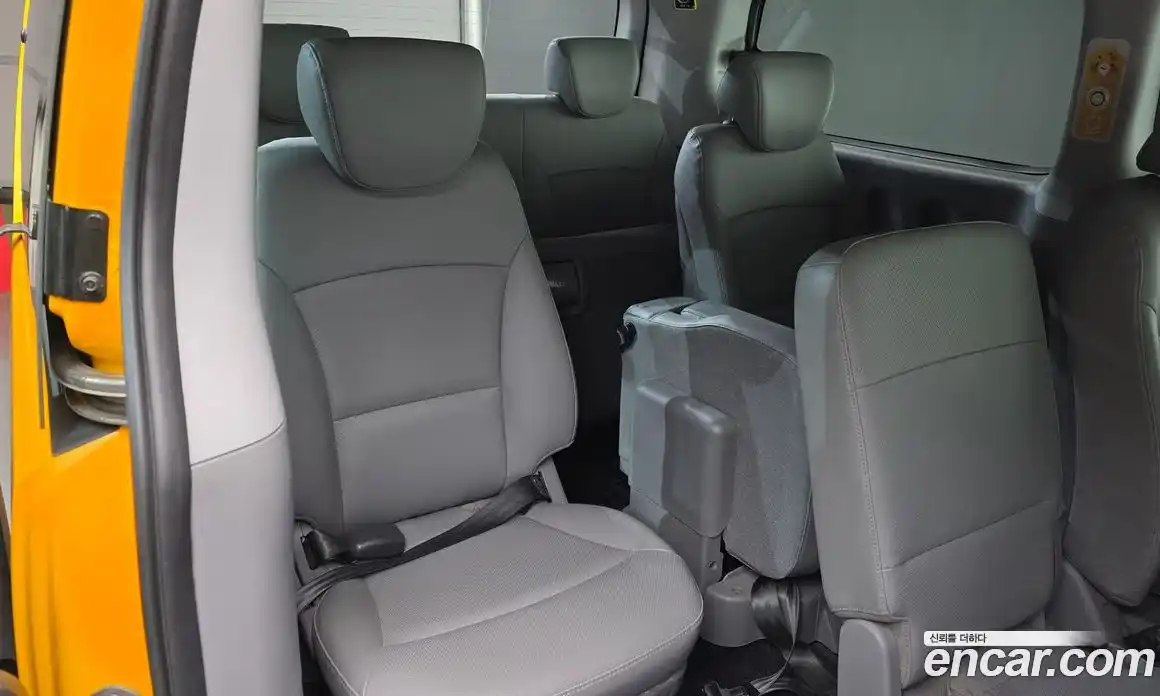 Hyundai Starex 2019 2.5 Автомат в Москве № 531348, фото 13