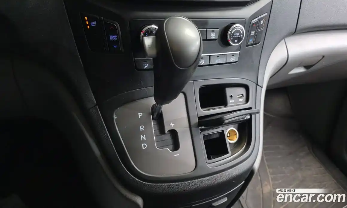Hyundai Starex 2019 2.5 Автомат в Москве № 531348, фото 9