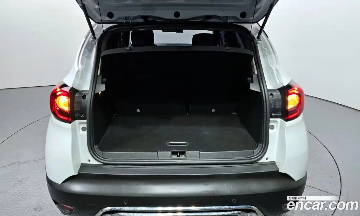 Renault QM3 2019 1.5 Автомат в Москве № 533711, фото 20