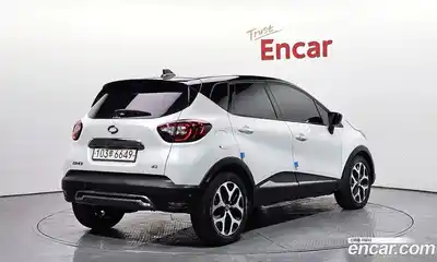 Renault QM3 2019 1.5 Автомат в Москве № 533711, миниатюра 2