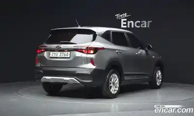 Kia Seltos 2020 1.6 Автомат в Москве № 535266, миниатюра 2