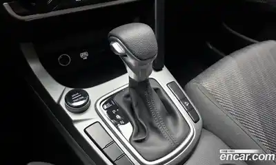 Kia Seltos 2020 1.6 Автомат в Москве № 535266, миниатюра 9