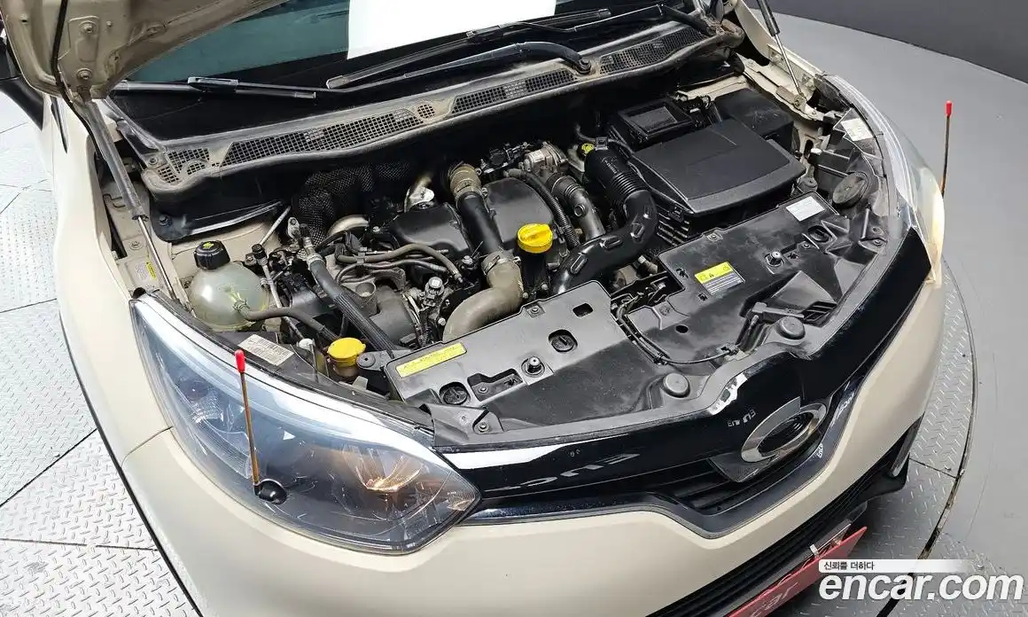 Renault QM3 2014 1.5 Автомат в Москве № 535687, фото 6