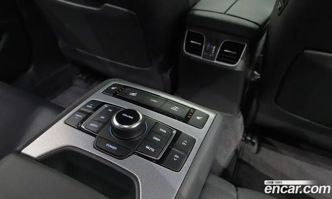 Genesis G80 2017 3.3 Автомат в Москве № 537395, фото 19