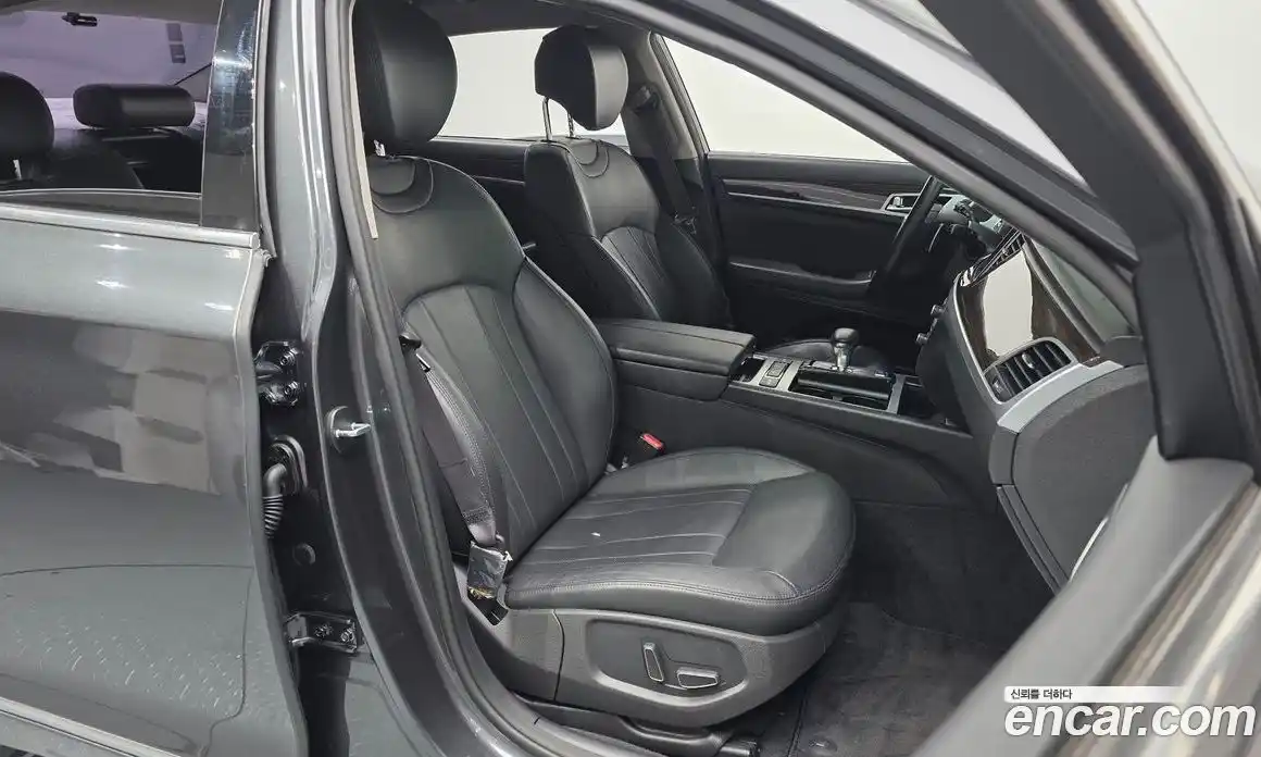 Genesis G80 2017 3.3 Автомат в Москве № 537395, фото 10