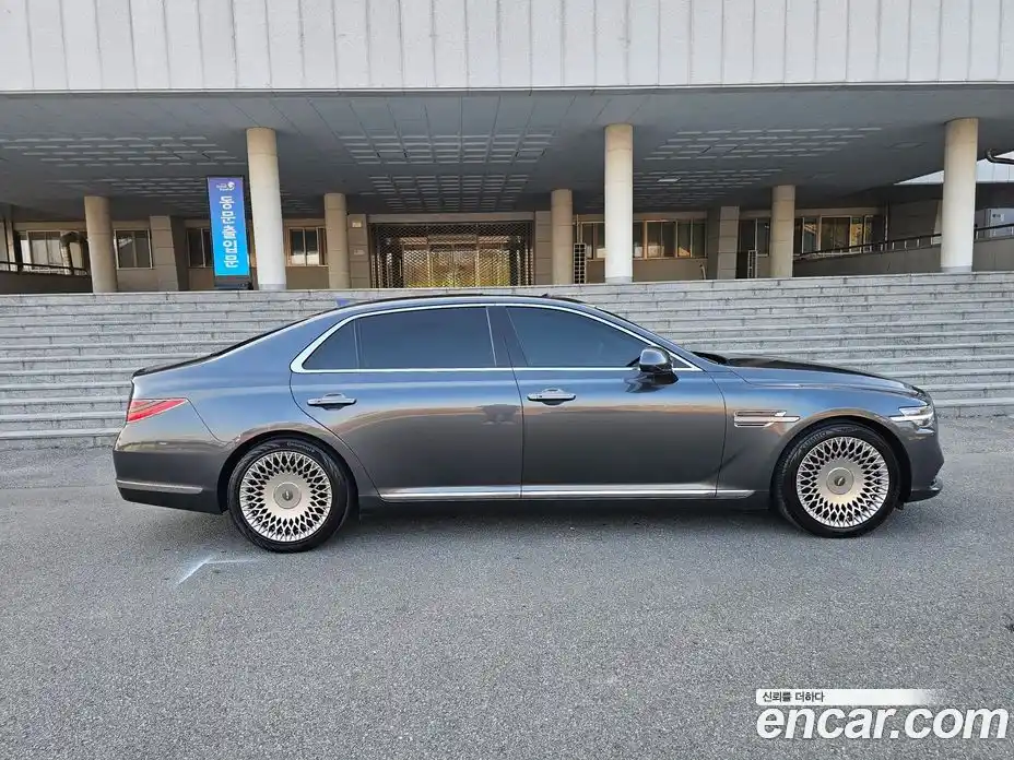 Genesis G90 2020 3.8 Автомат в Москве № 537597, фото 12