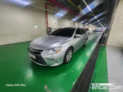 Toyota Camry, 2016
