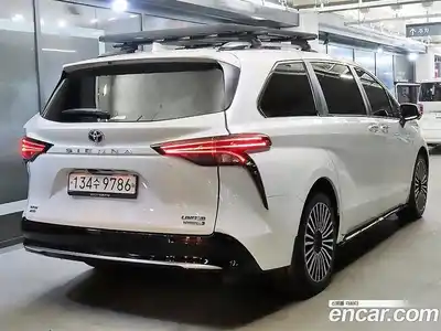 Toyota Sienna 2021 2.5 Автомат в Москве № 538176, миниатюра 4