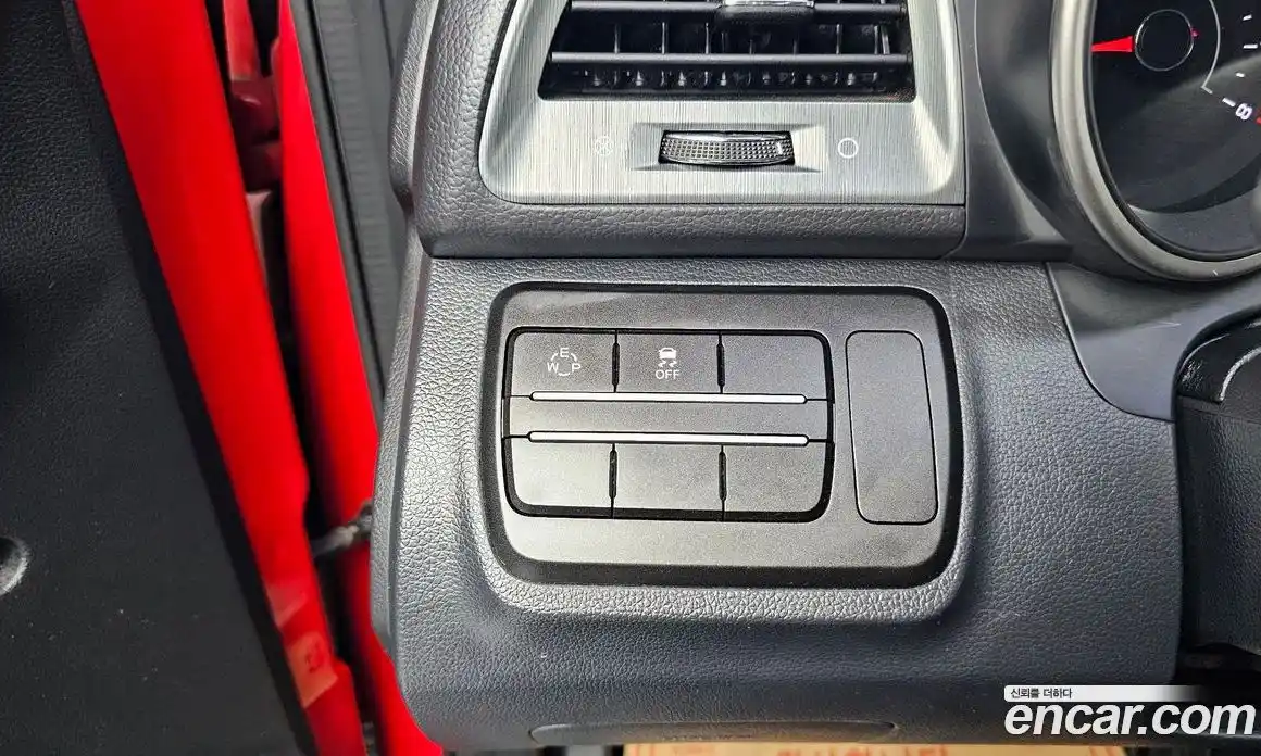 SsangYong TIBOLI 2018 1.6 Автомат в Москве № 538529, фото 14