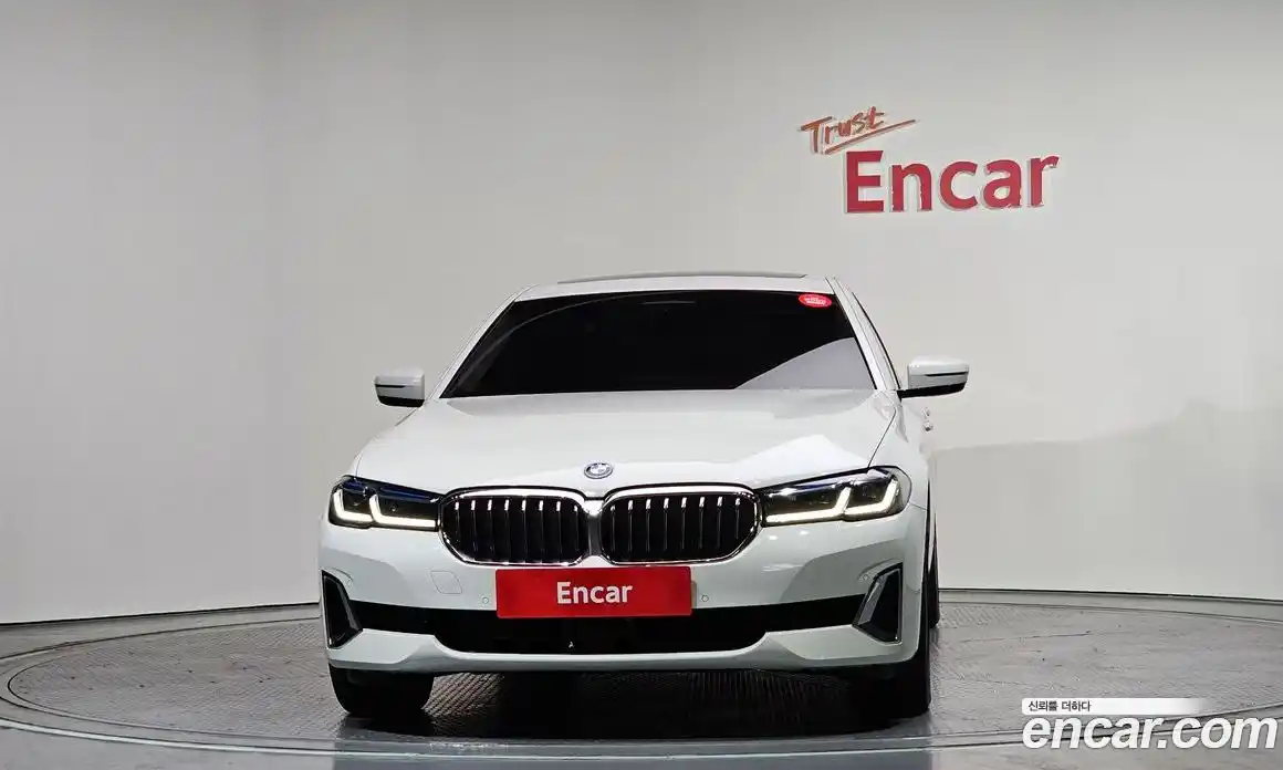 BMW 5-Series 2023 2.0 Автомат в Москве № 538965, фото 3