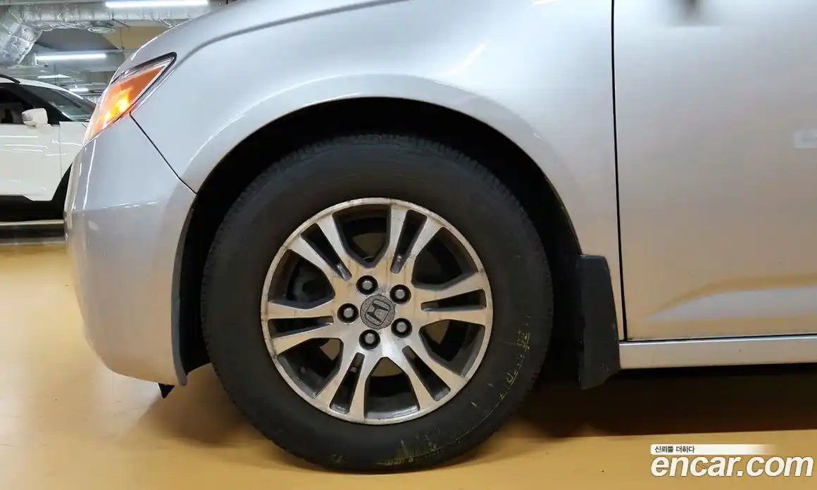 Honda Odyssey 2013 3.5 Автомат в Москве № 539645, фото 10