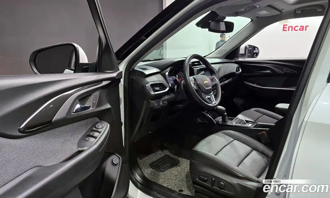 Chevrolet TrailBlazer 2022 1.3 Автомат в Москве № 539922, фото 11