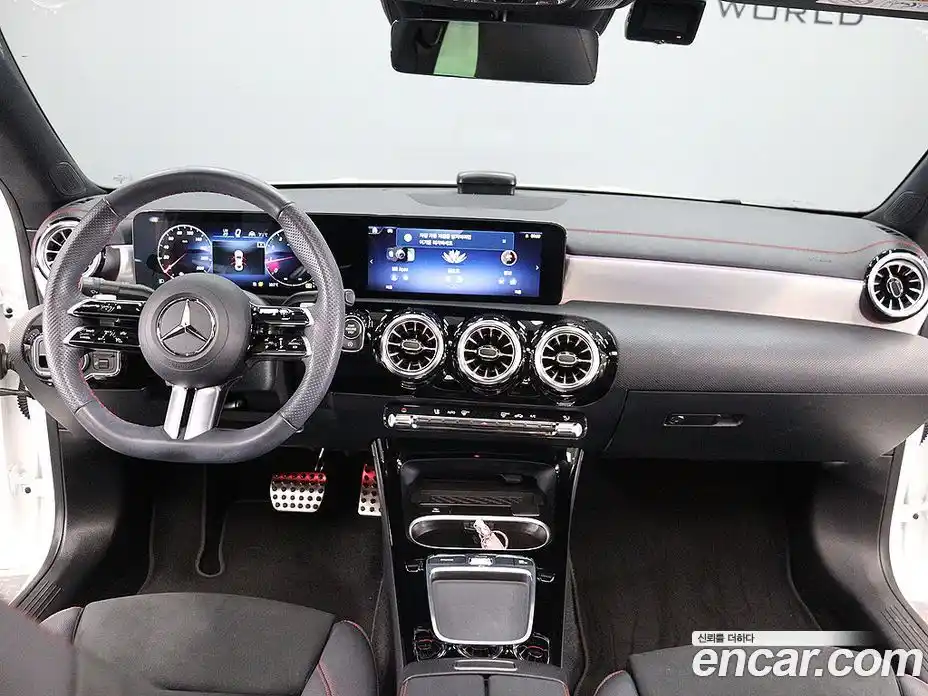 Mercedes-Benz CLA-Class 2024 2.0 Автомат в Москве № 541483, фото 14