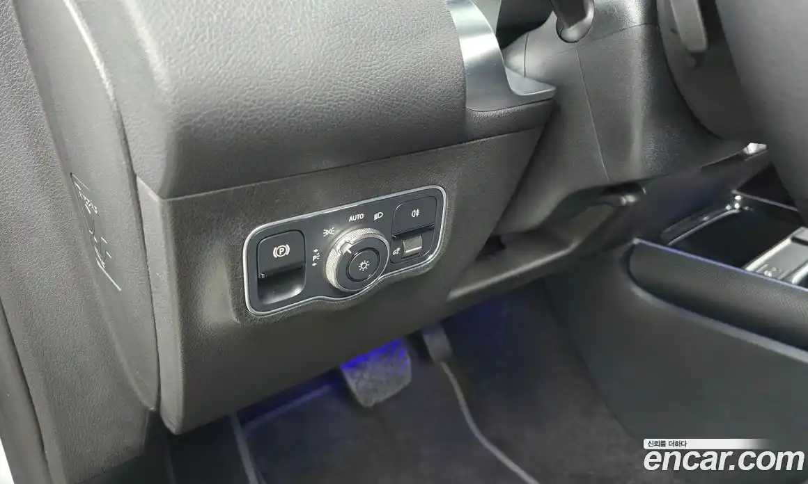 Mercedes-Benz GLB-Class 2021 1.9 Автомат в Москве № 542221, фото 18