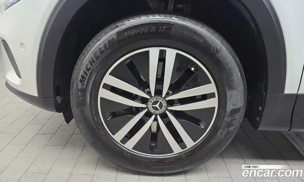 Mercedes-Benz GLB-Class 2021 1.9 Автомат в Москве № 542221, фото 5