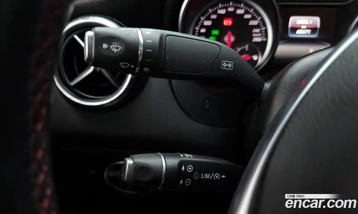 Mercedes-Benz CLA-Class 2017 2.0 Автомат в Москве № 542838, фото 16