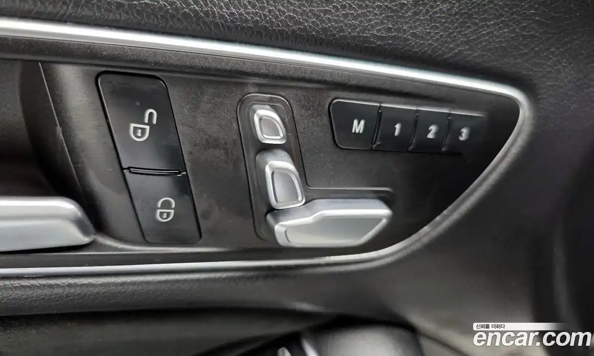 Mercedes-Benz CLA-Class 2017 2.0 Автомат в Москве № 542838, фото 17