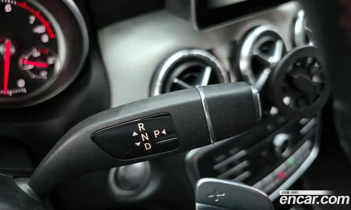 Mercedes-Benz CLA-Class 2017 2.0 Автомат в Москве № 542838, фото 8