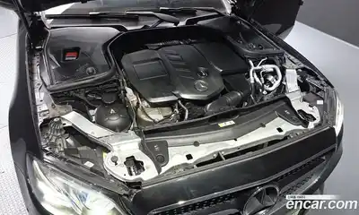 Mercedes-Benz E-Class 2019 1.9 Автомат в Москве № 543441, миниатюра 6