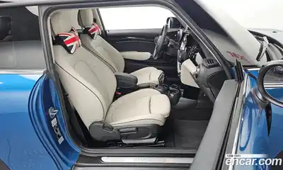 Mini Cooper 2024 2.0 Автомат в Москве № 544102, миниатюра 11