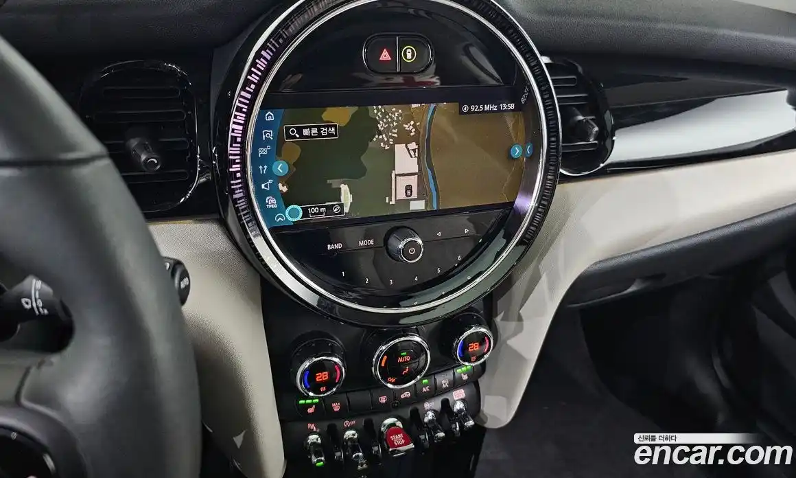 Mini Cooper 2024 2.0 Автомат в Москве № 544102, фото 17