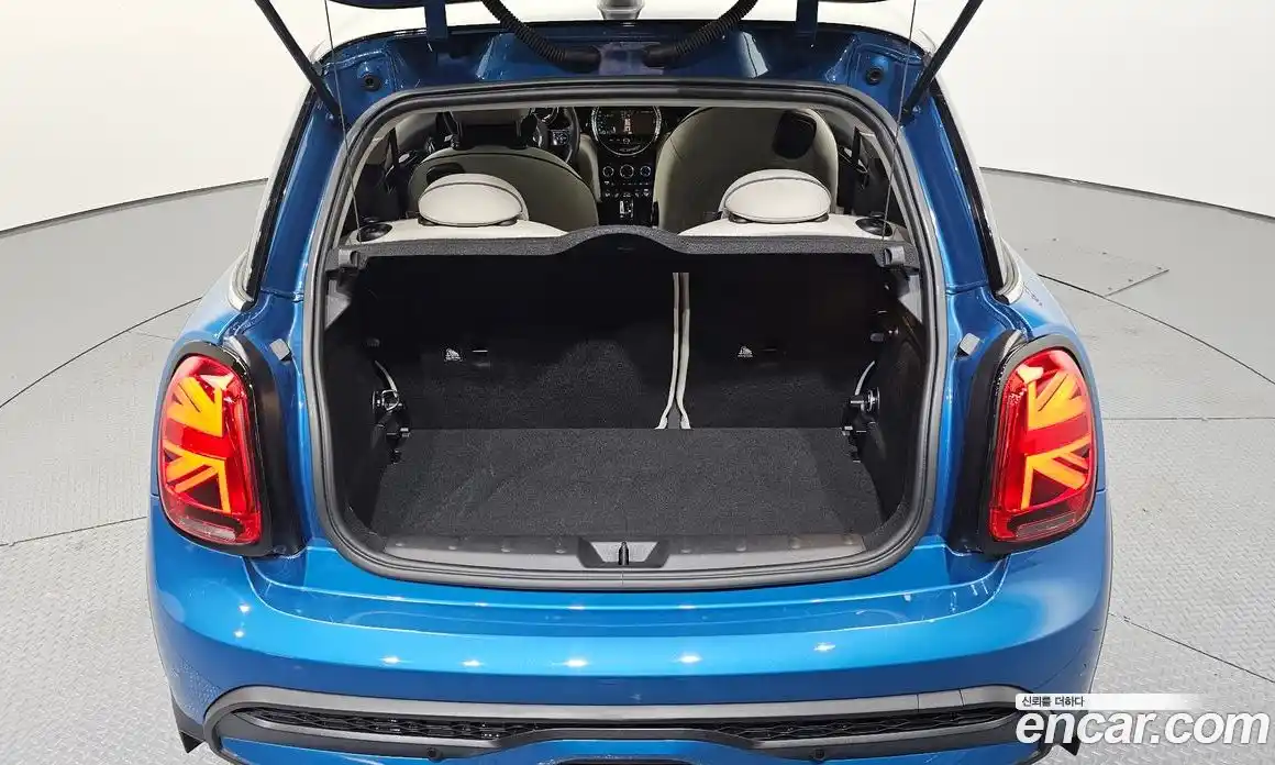 Mini Cooper 2024 2.0 Автомат в Москве № 544102, фото 20