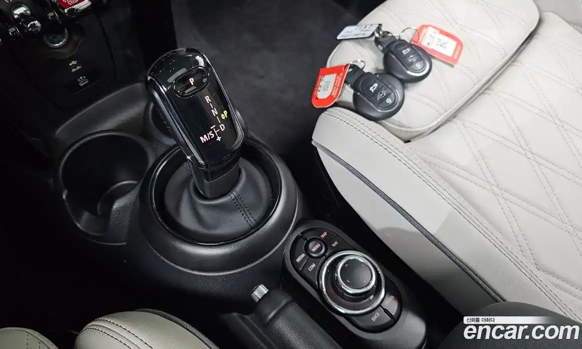 Mini Cooper 2024 2.0 Автомат в Москве № 544102, фото 9