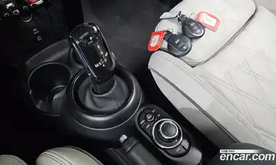 Mini Cooper 2024 2.0 Автомат в Москве № 544102, миниатюра 9