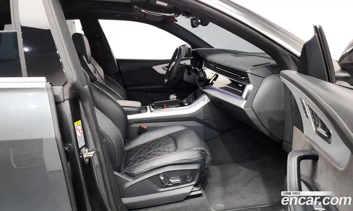 Audi Q8 2021 3.0 Автомат в Москве № 544250, фото 11