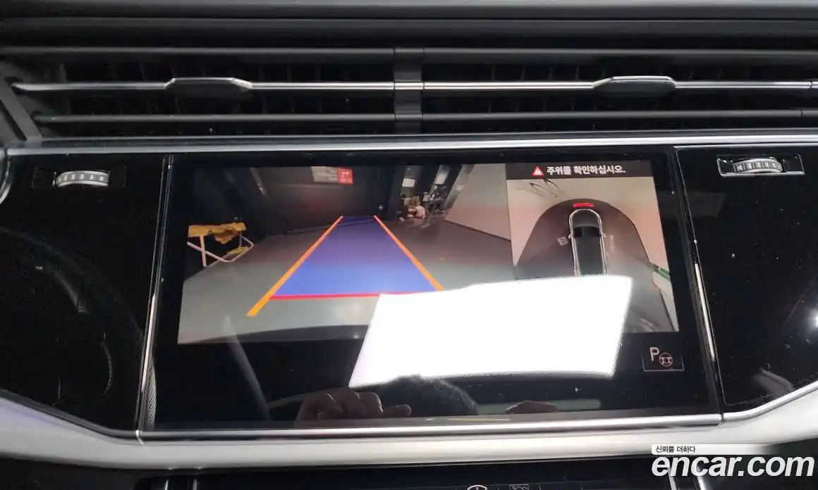 Audi Q8 2021 3.0 Автомат в Москве № 544250, фото 15