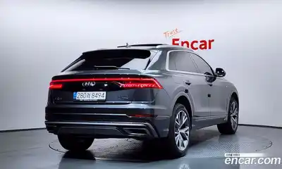 Audi Q8 2021 3.0 Автомат в Москве № 544250, миниатюра 2
