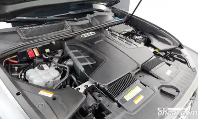 Audi Q8 2021 3.0 Автомат в Москве № 544250, миниатюра 6