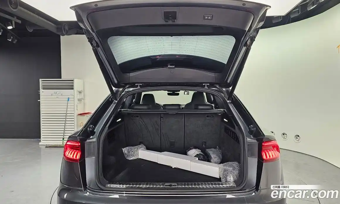 Audi Q8 2021 3.0 Автомат в Москве № 544349, фото 19