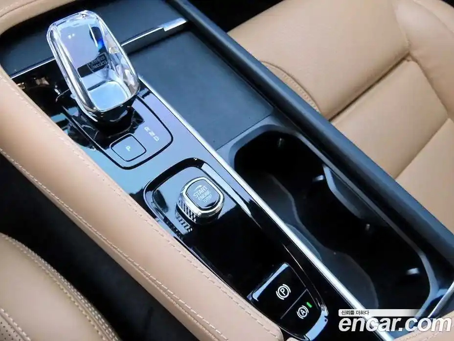 Volvo XC90 2025 2.0 Автомат в Москве № 544953, фото 12