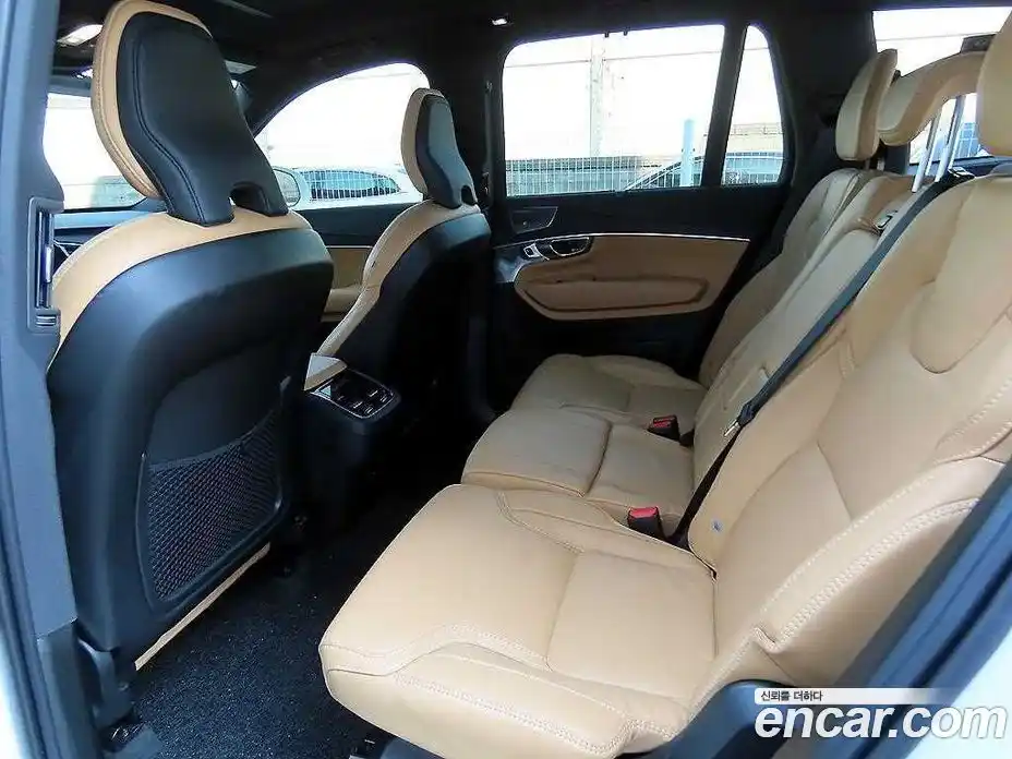 Volvo XC90 2025 2.0 Автомат в Москве № 544953, фото 7