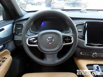 Volvo XC90 2025 2.0 Автомат в Москве № 544953, миниатюра 9