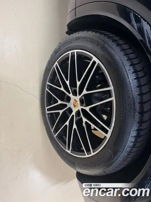 Porsche Cayenne 2024 3.0 Автомат в Москве № 545492, фото 5