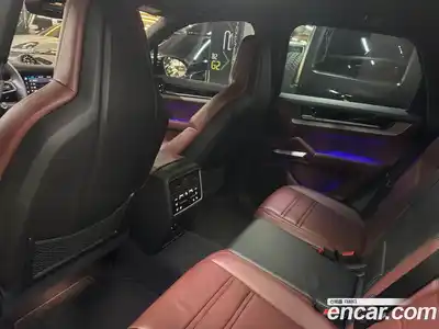 Porsche Cayenne 2024 3.0 Автомат в Москве № 545492, миниатюра 10