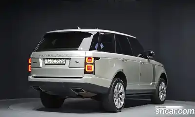Land Rover Range-Rover 2019 4.4 Автомат в Москве № 546163, миниатюра 2