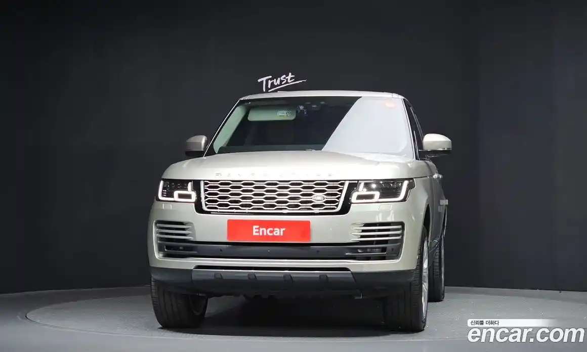 Land Rover Range-Rover 2019 4.4 Автомат в Москве № 546163, фото 3