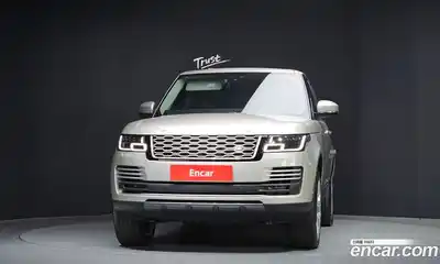 Land Rover Range-Rover 2019 4.4 Автомат в Москве № 546163, миниатюра 3