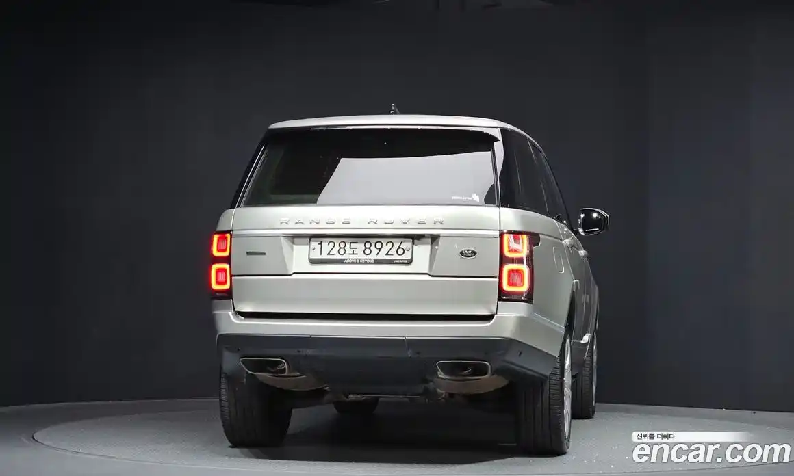 Land Rover Range-Rover 2019 4.4 Автомат в Москве № 546163, фото 4