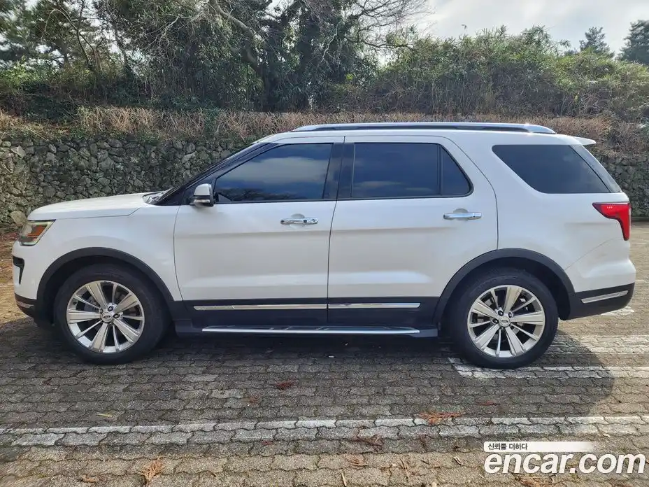 Ford Explorer 2019 2.3 Автомат в Москве № 547500, фото 7